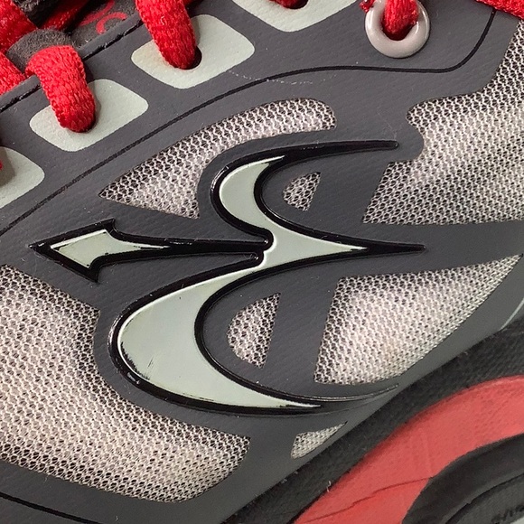 Gravity Defyer Ion Gdefy Verso Shock gray black red sneakers men size 8 EUC - Picture 6 of 16